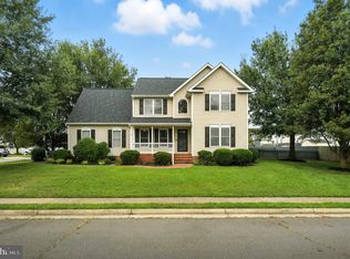 2 Sunset Ridge Ln, Fredericksburg, VA 22405