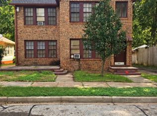 912 N Sycamore St, Palestine, TX 75801