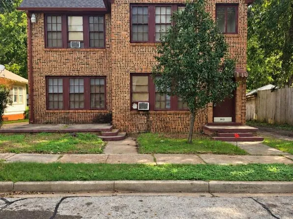 912 N Sycamore St, Palestine, TX 75801