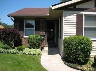 1842 Saint Michaels Ct, South Bend, IN