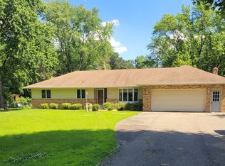 6095 Stillwater Blvd N, Oakdale, MN 55128
