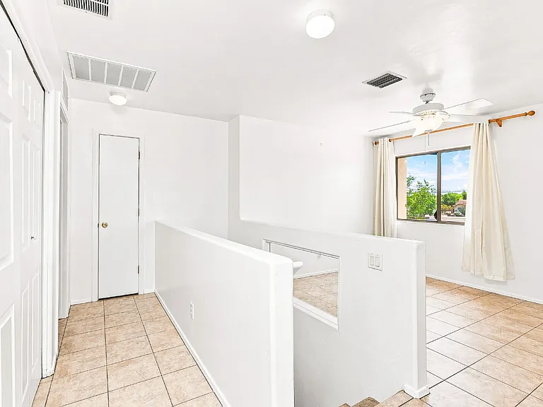 2426 W Silverbell Tree Dr — Photo 17