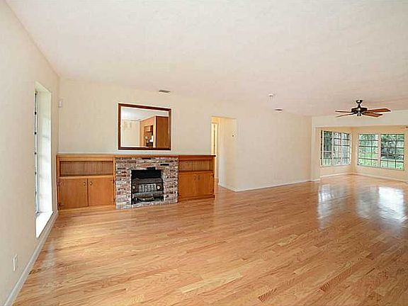 Home For Sale In Riverland Manors