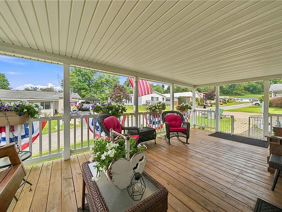 4th image of 429 Evans Ln