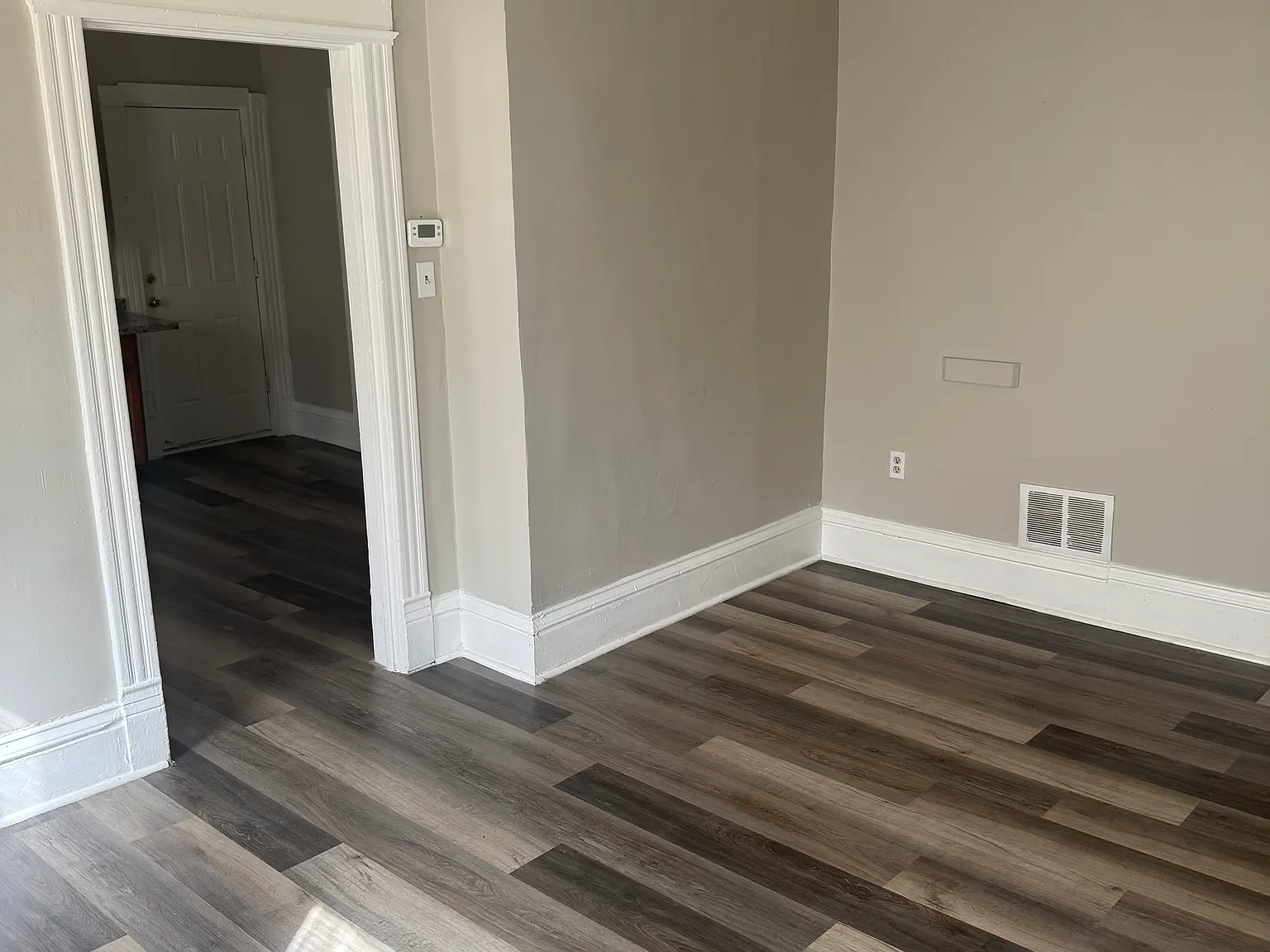 1 bed, $925 — Photo 3