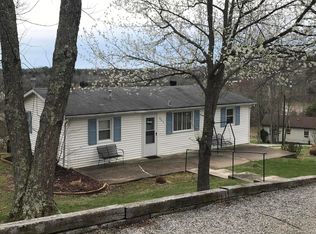 845 Ridgecrest Dr, Clarkson, KY 42726