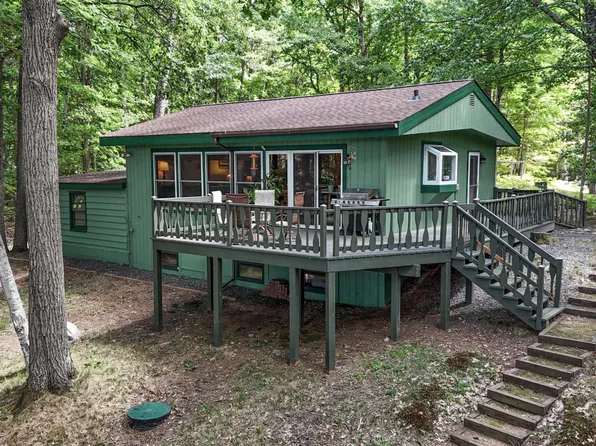 8531 Hower Rd, Minocqua, WI 54548
