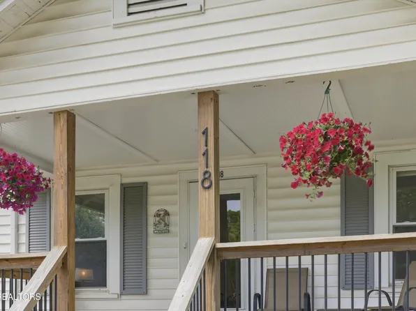 118 Woody Ave, Harriman, TN 37748
