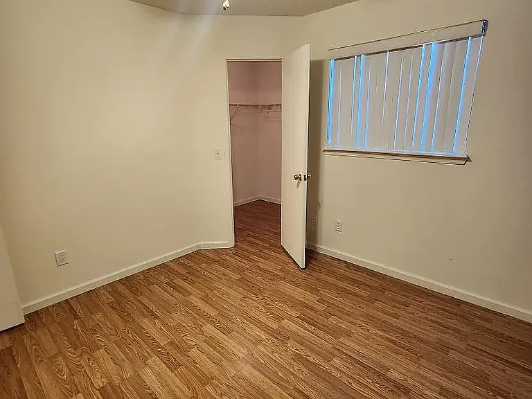 5201 Denaud Ct #1 — Photo 9