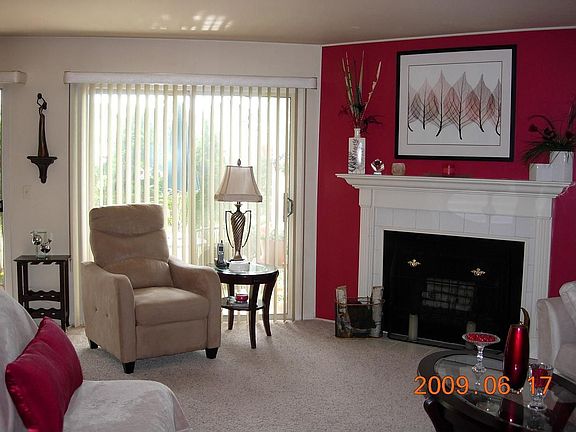 Living Room w/Fireplace