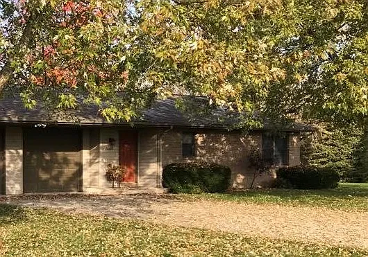 2 bed, 2434 sqft, $1,800 — Photo 2