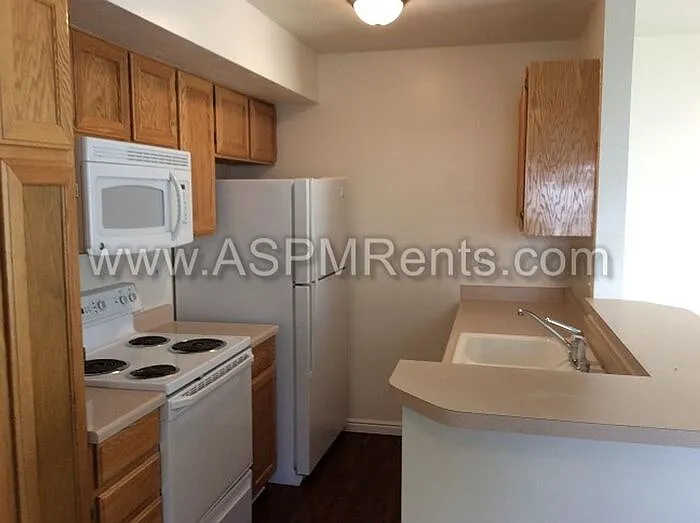 3235 W Brynwood Pine Bay — Photo 4