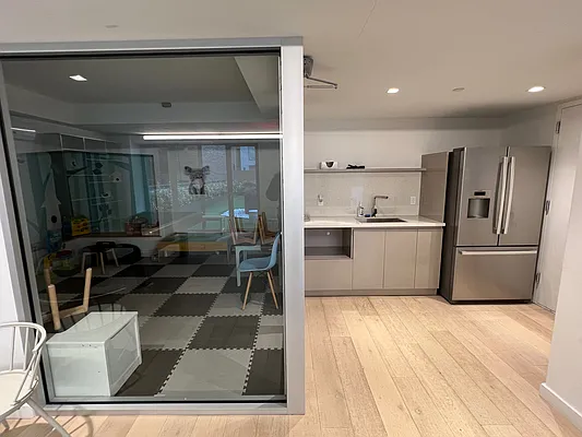 Rented by Compass | media 27