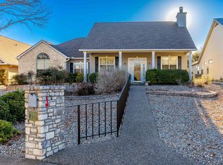 219 Canyon Creek Ln, Kerrville, TX 78028