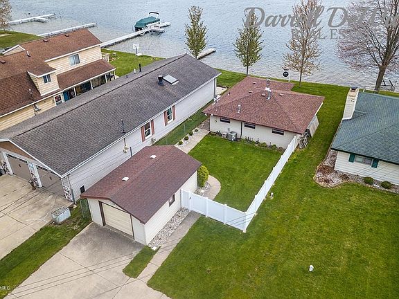 2nd image of 2244 Parker Dr