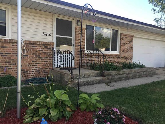 2nd image of 8416 Victory Ln