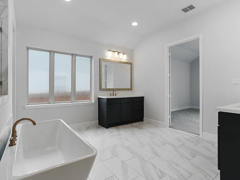 10016 Rebecca Pl — Photo 32