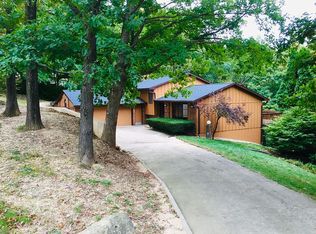 1225 N Olde Farm Rd, East Peoria, IL 61611