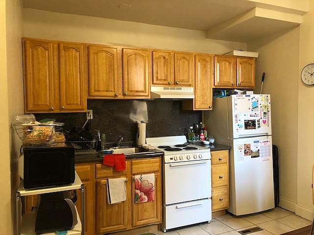 1st image of 1038 Pine St #F2