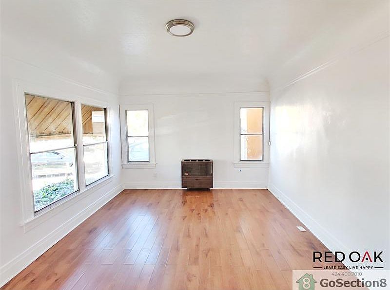 1st image of 4036 Montclair St #2806