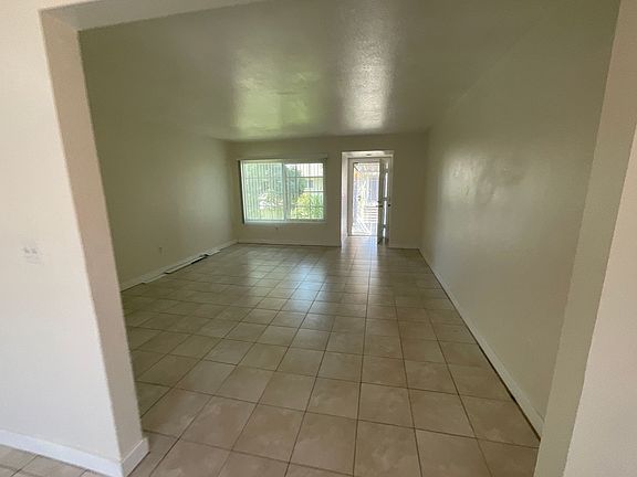 3rd image of 1563 E Canfield Ln