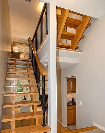 2nd image of 4814 Fairfax Dr #3