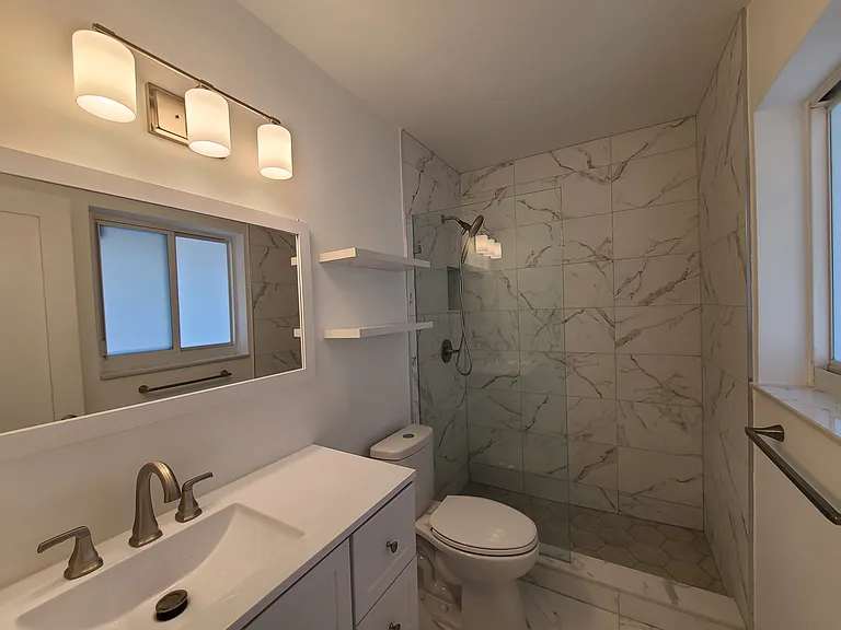 3913 NE 21st Ave #4 — Photo 17