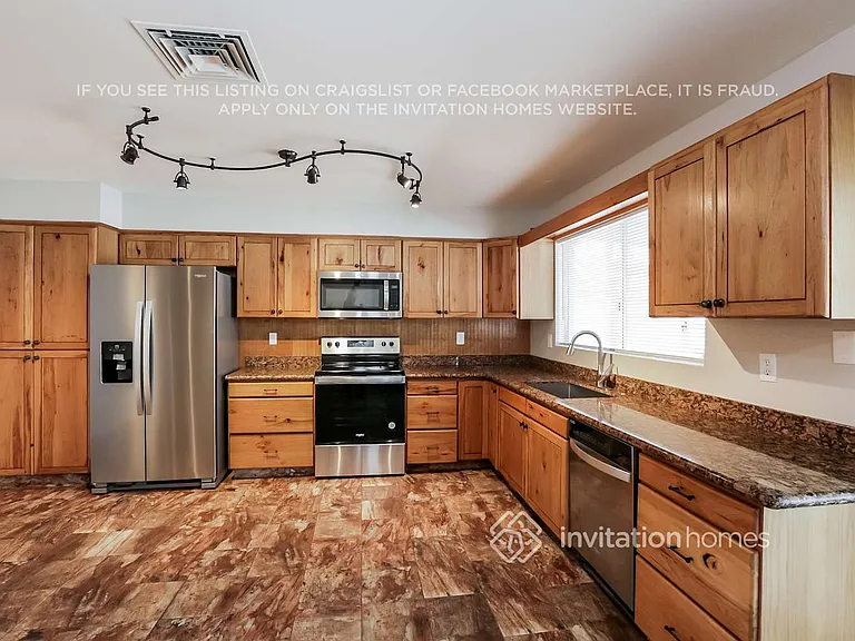 1756 N Cholla St — Photo 7