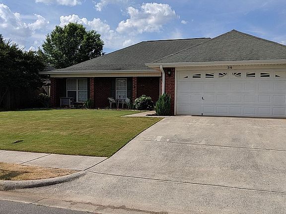 3rd image of 216 Shadow Cove Dr SW