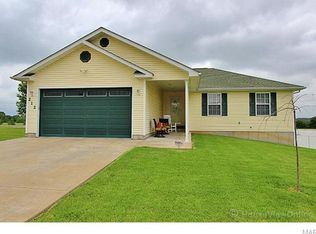 212 Ariel Ct, Desloge, MO 63601