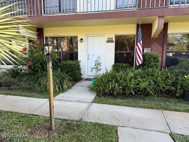 1st image of 108 Lacosta Ln Unit 512