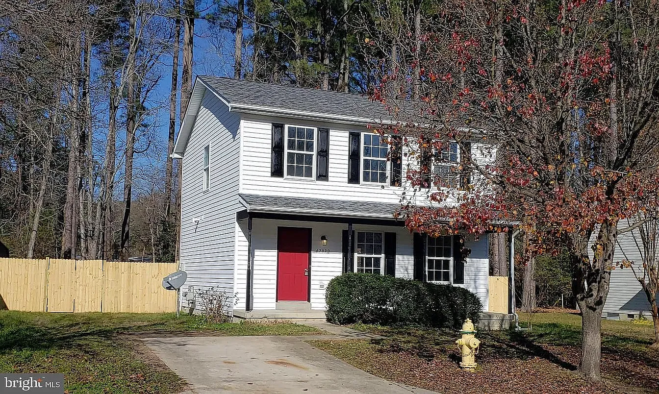 3 bed, 1378 sqft, $1,100 — Photo 1