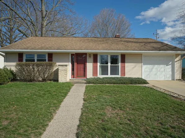 502 N Lincoln St, Warsaw, IN 46580