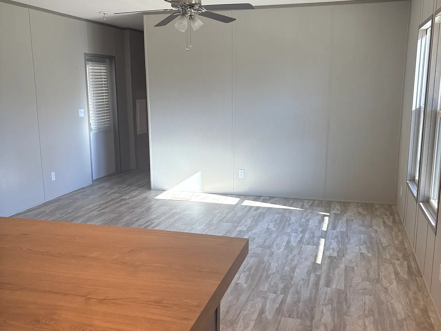 2 bed, 960 sqft, $1,300 — Photo 3