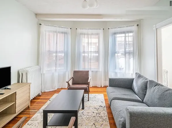 6 Haskell St, Boston, MA 02134