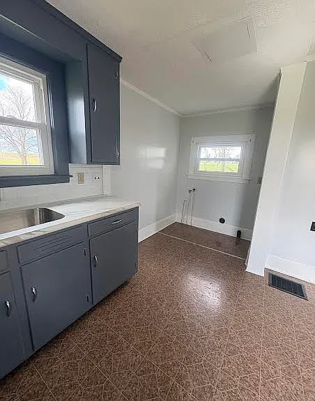 14409 Rehm Rd — Photo 14