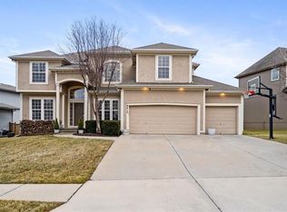 8415 Redbird St, Shawnee, KS 66227