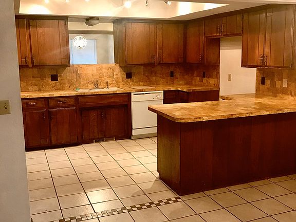 3rd image of 10117 Birkenhead Ct