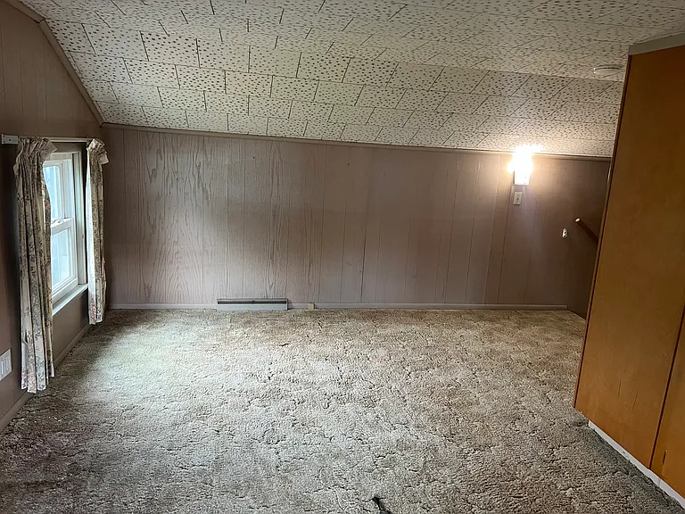 809 S Circle Dr E — Photo 14
