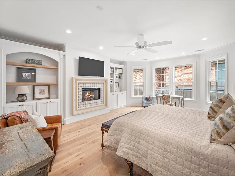 1235 Wynden Oaks Garden Dr — Photo 19