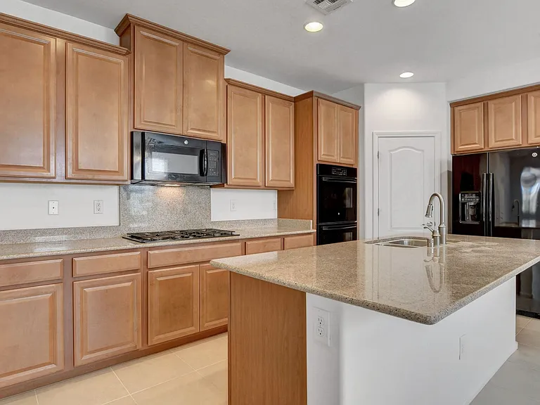 7110 Purple Iris Ave — Photo 46