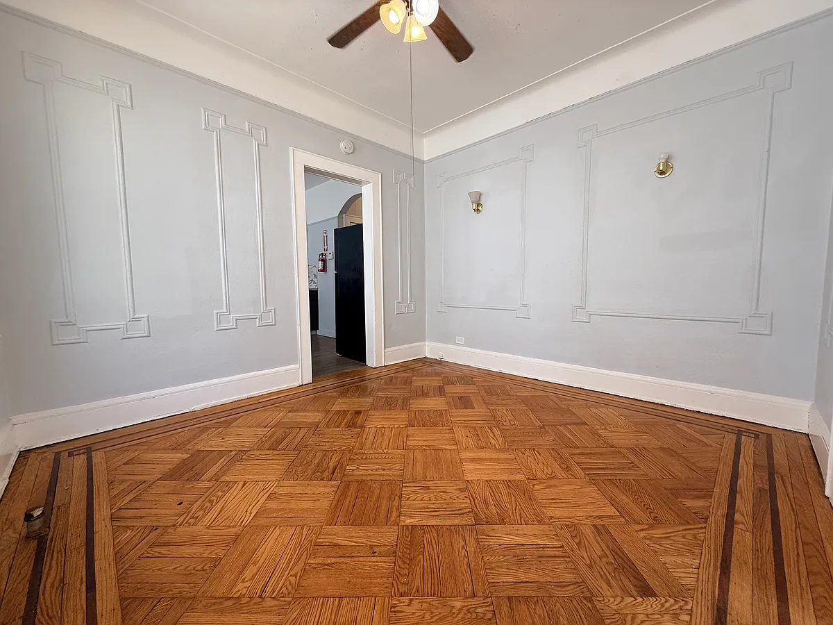 Building Photo - 10-12 McKay Ave #1L