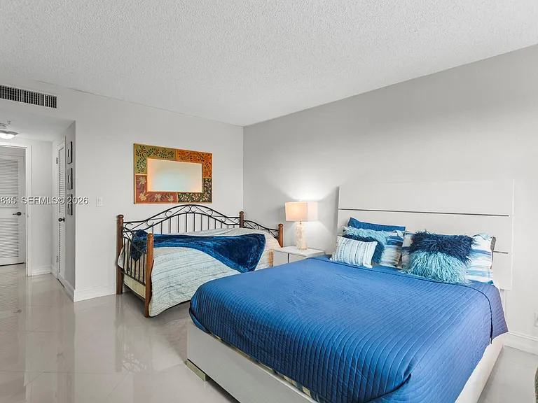 2501 S Ocean Dr #320 — Photo 22