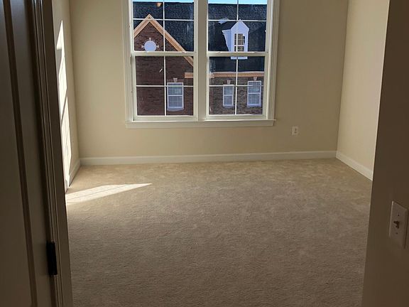 4th image of 13740 Endeavour Dr APT 506