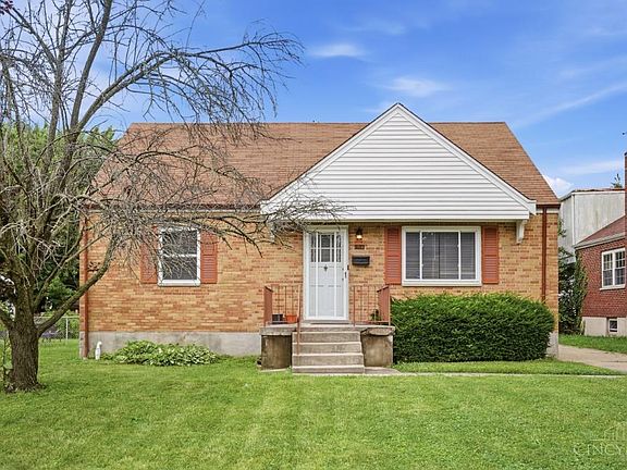 2nd image of 1906 Acorn Dr