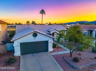 7213 W Deserama Dr, Tucson, AZ 85743