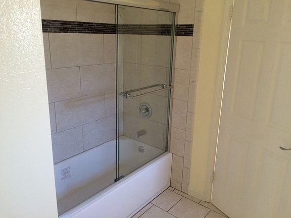 4th image of 34680 Orange St