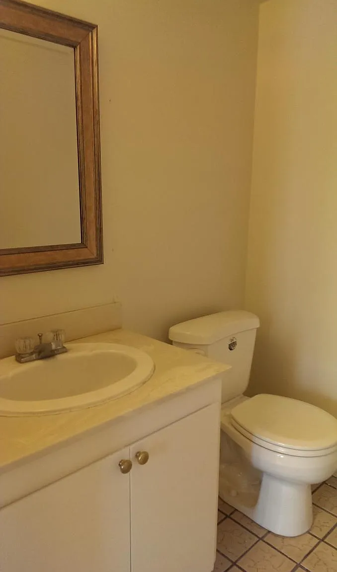 3 bed, 1.5 bath, $3,800 — Photo 4