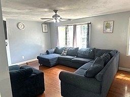 5th image of 3-3 Friedel St #A