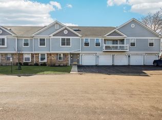1254 Ballantrae Pl APT D, Mundelein, IL 60060